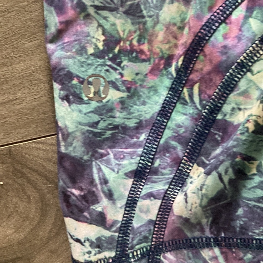 Lululemon Run: Inspire Crop II  Full-On Luxtreme Iridescent Multi Legging - Picture 5 of 10